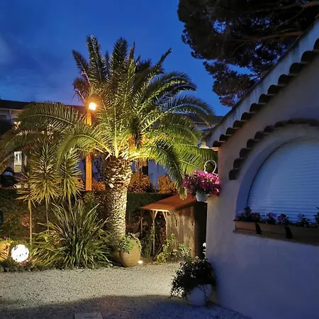Vila Lou Penequet *